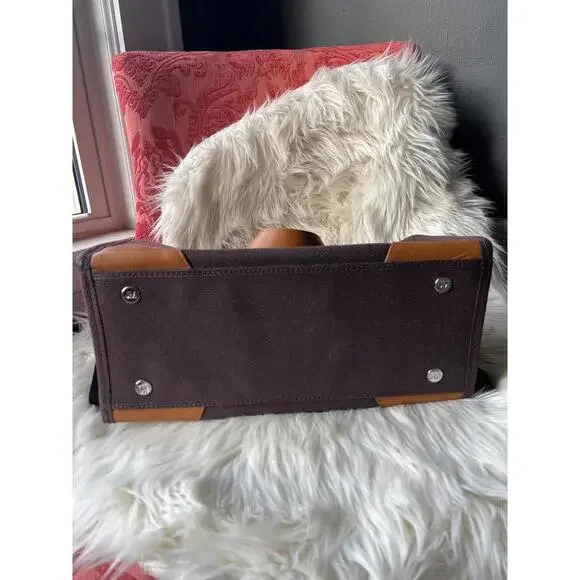 JM New York Doctor’s Bag Style Handbag with Adjustable Strap - Picture 4 of 9